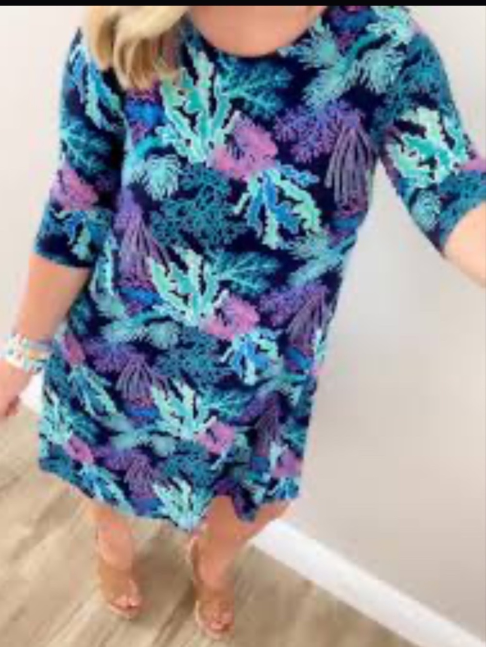 Honeyme short sleeve dress coral reef and ocean plant print w/dark navy Medium